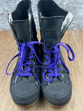 601 Converse Black leather High-Top Sneakers with Purple Laces 7.5 women’s